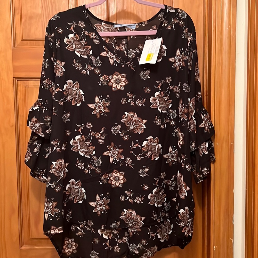 NWT Womens Curve Blouse size 3XL